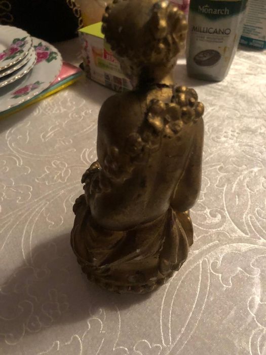 Продам статуэтку