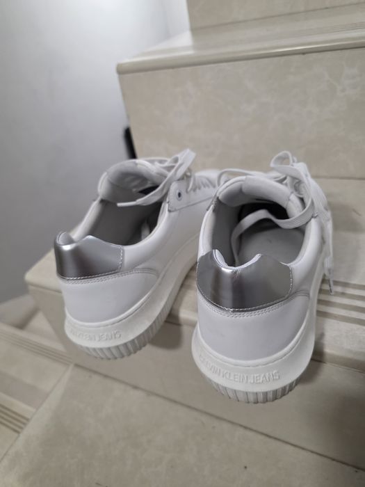 Оригинални кецове естествена кожа