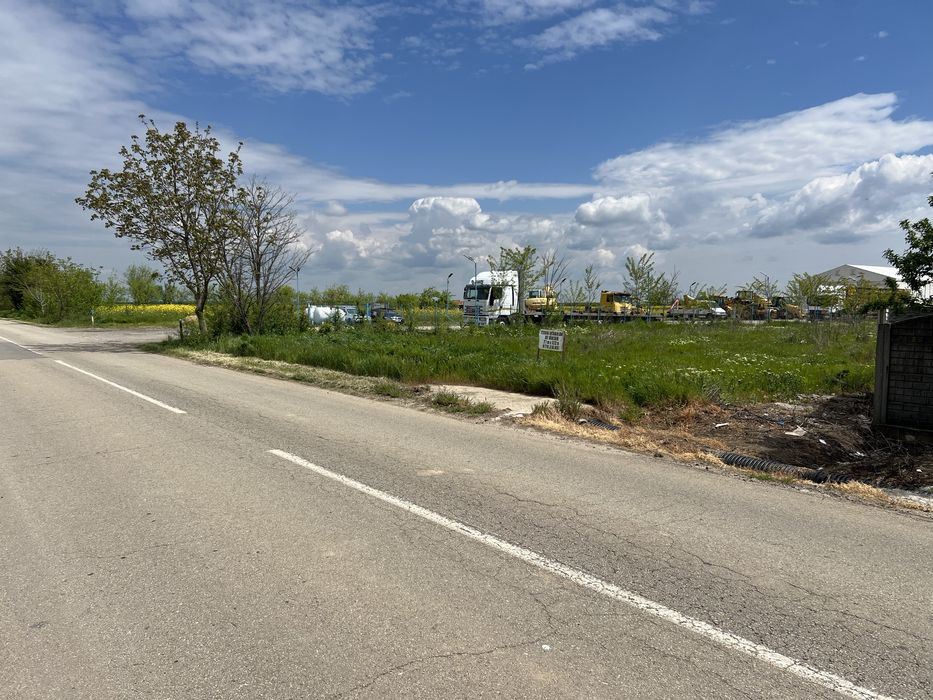 Teren intravilan de vanzare