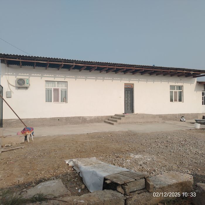 Chuqursoyda uy sotiladi