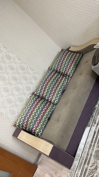 Продам диван б/у