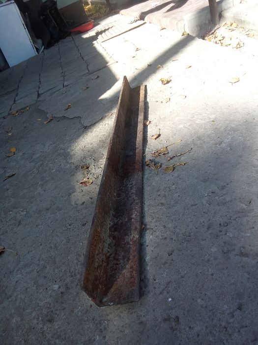 Подам швеллер уголок