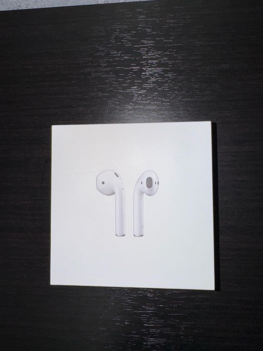 Наушники Apple AirPods 2nd generation белый