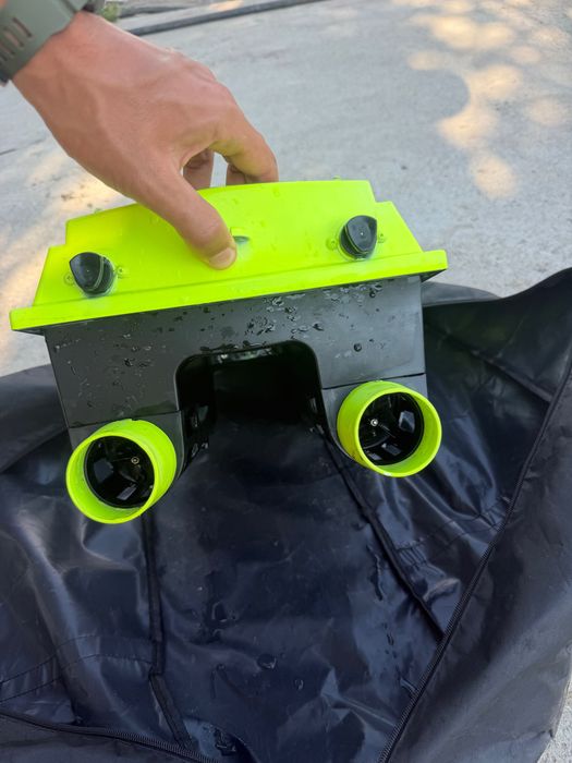 Лодка за захранка flytec v030
