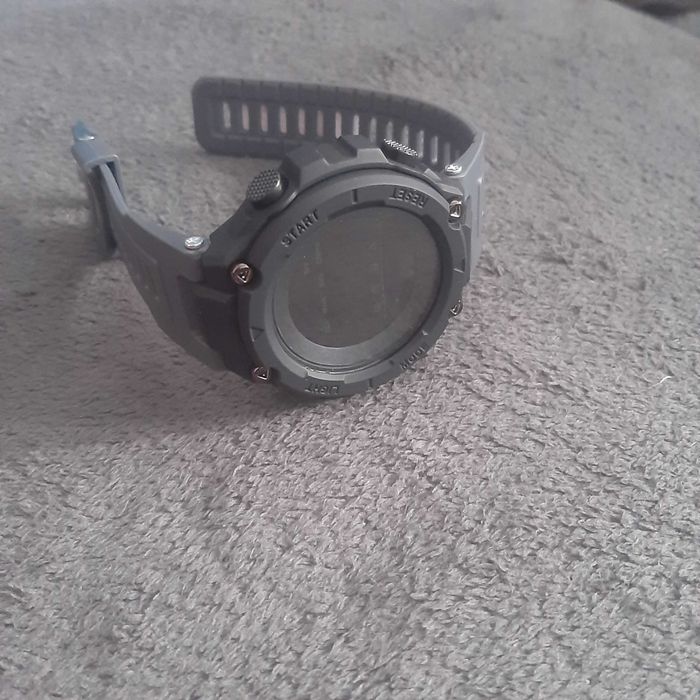 Мъжки спортен часовник лот електронен, воден