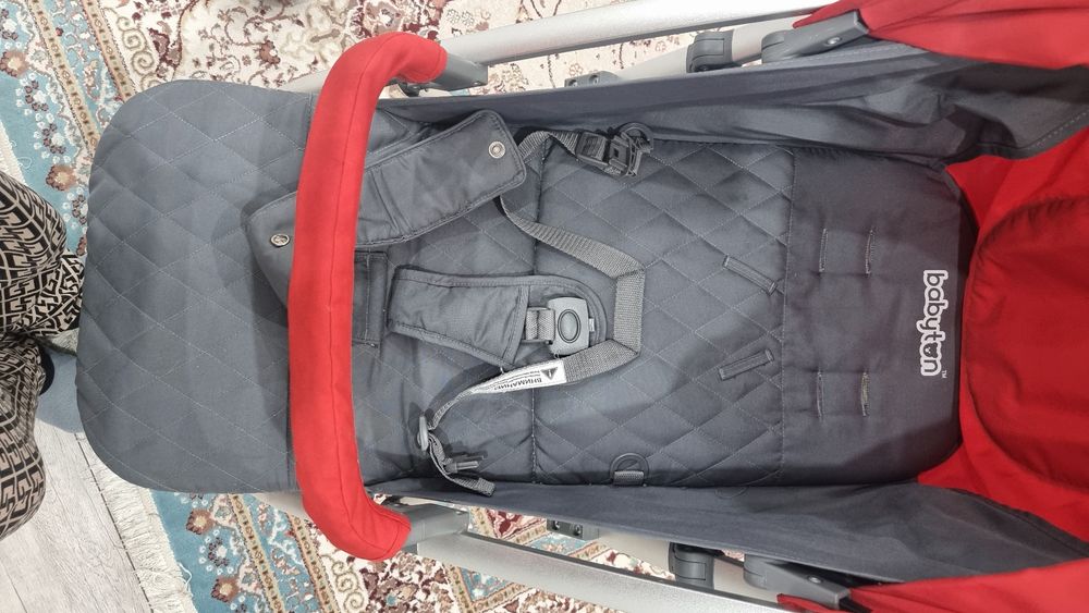 Продам прогулочную коляску