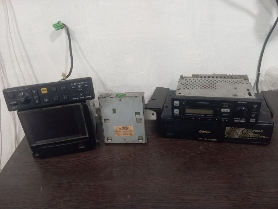 Продам аудиосистему и навигацию Honda