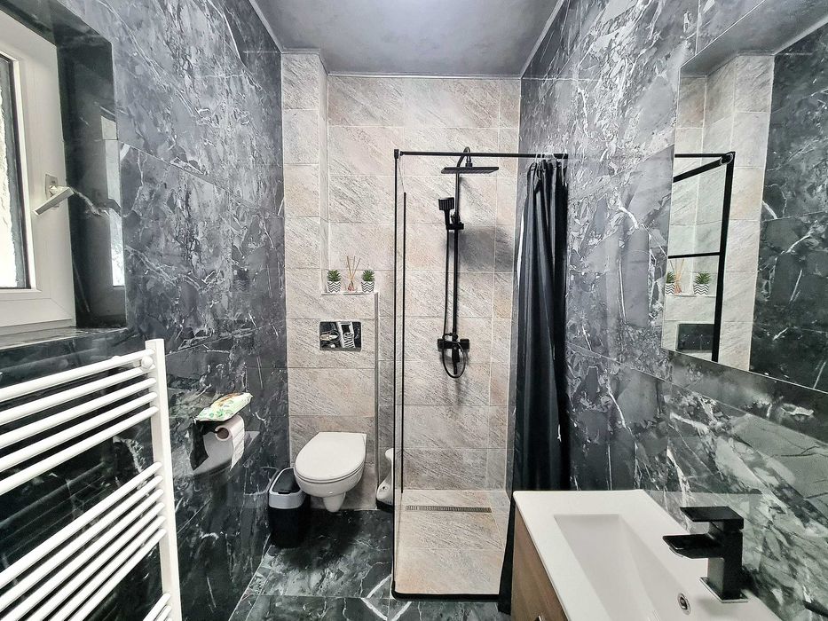 Casa 4 camere zona Cantemir
