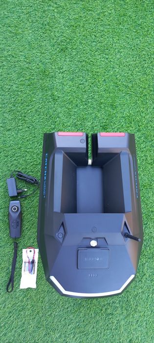 Лодка  за захранка CATCHX MINI