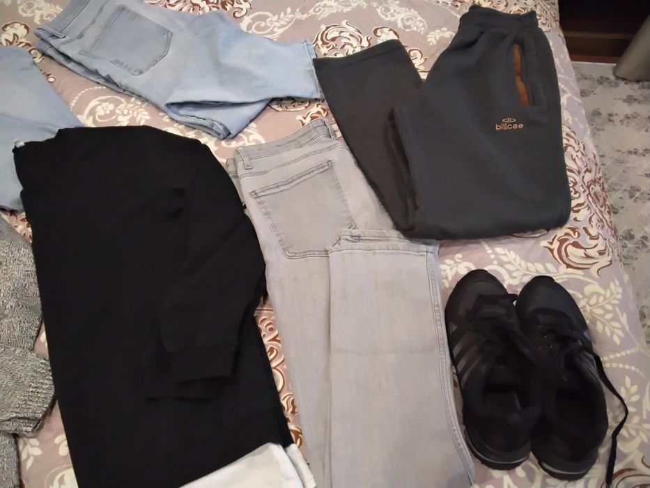 Продам пакет вещей на парня,за 3500т