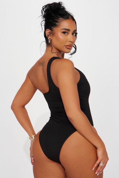 Нов цял рипсен бански