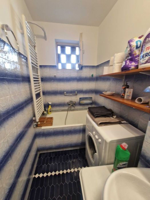 Proprietar, închiriez apartament cu 4 camere în Complexul Studențesc.