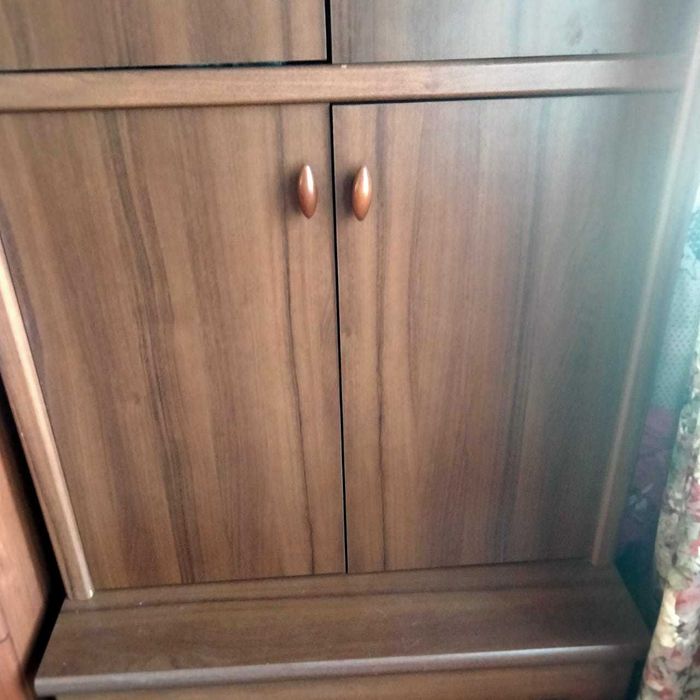 Шифонер, шкаф и комод