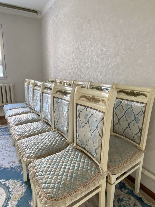 Стулья для гостиной