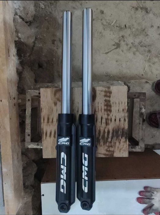 Вилка диаметр пера 43мм. Новая, не использованная.