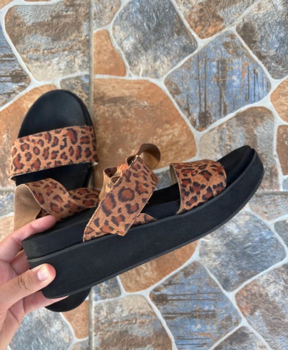 Bullboxer - Sandale wedge cu animal print