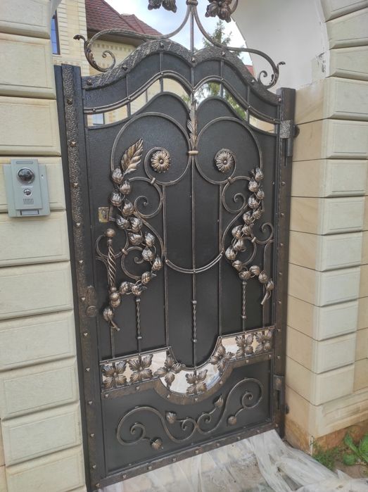 Замена замков.дверных ручек.уплотнителя дверей