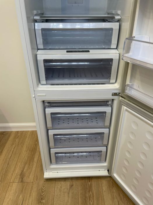 Холодильник, б/у, в отличном состояний