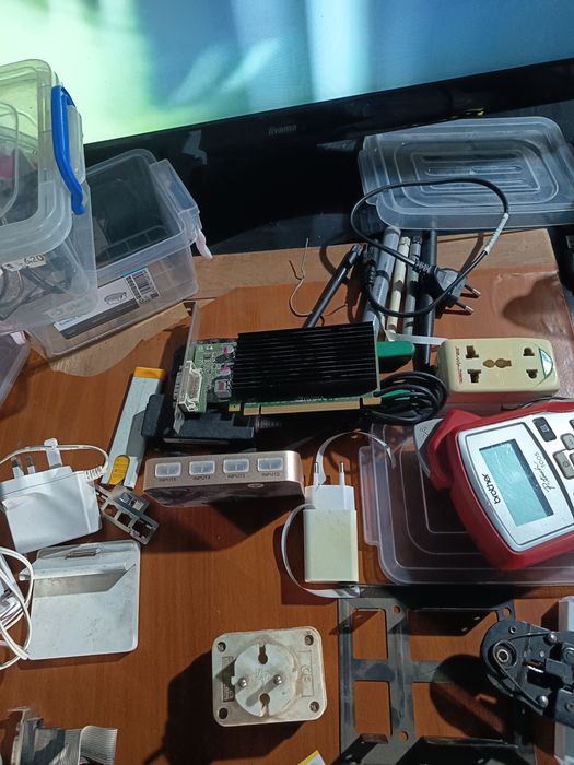 Componente Pc , Cabluri , Procesoare , Hard , SSD