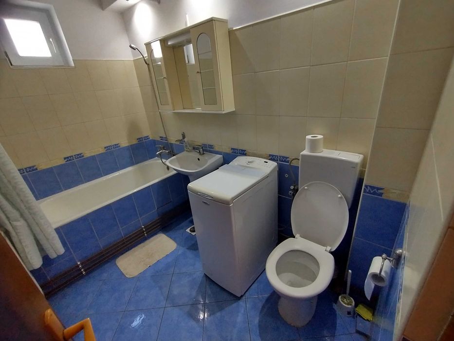 Apartament de închiriat cu două camere str. Păuleștii, zona Unio