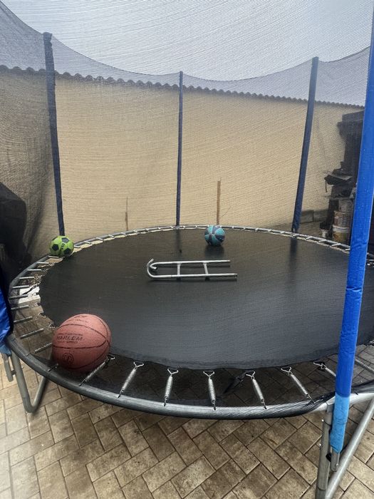 Trambulina  300m