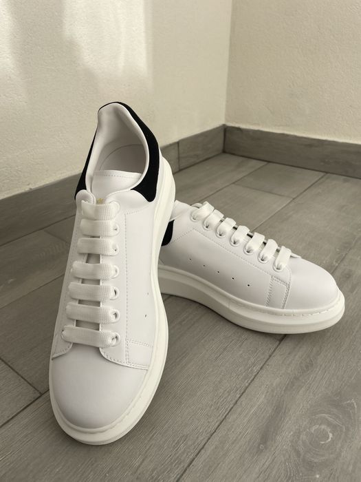 Adidași Alexander McQueen Oversized – mărimea 44 – Alb – Noi