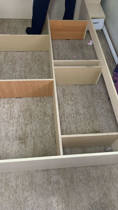 Продам 2 х спальную кровать