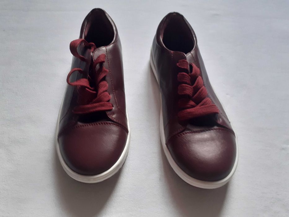 Pantofi The Shoes,marime 35 (22,5cm),limba cu blanita la ext,grena,noi