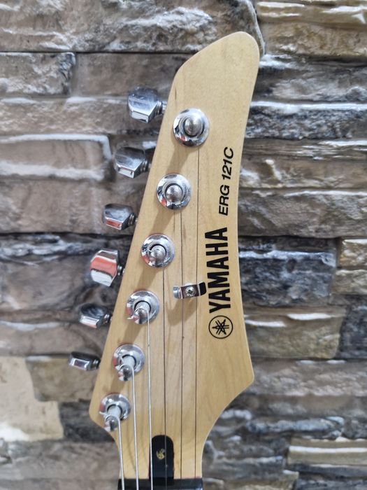 Электрогитара Yamaha ERG 121C