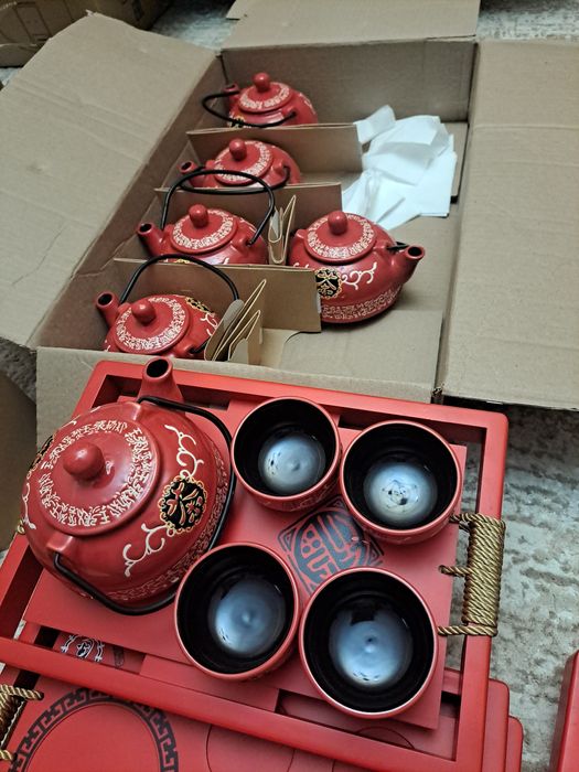 Продаю набор пиалушки, чашки.