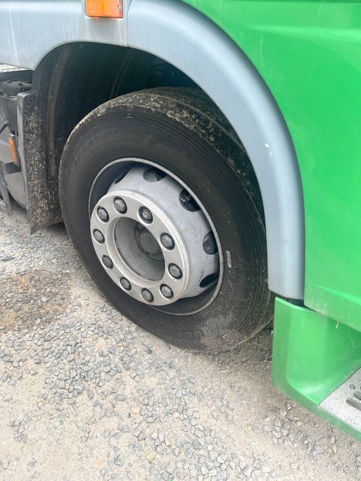 Vând ansamblu - camion DAF și semiremorcă SCHMITZ (mega)