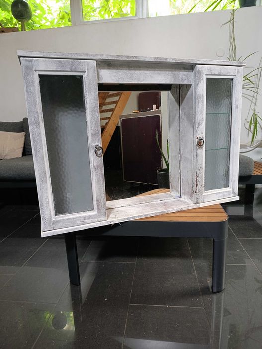 Италиански горен шкаф за баня Ш92/В63/Д16