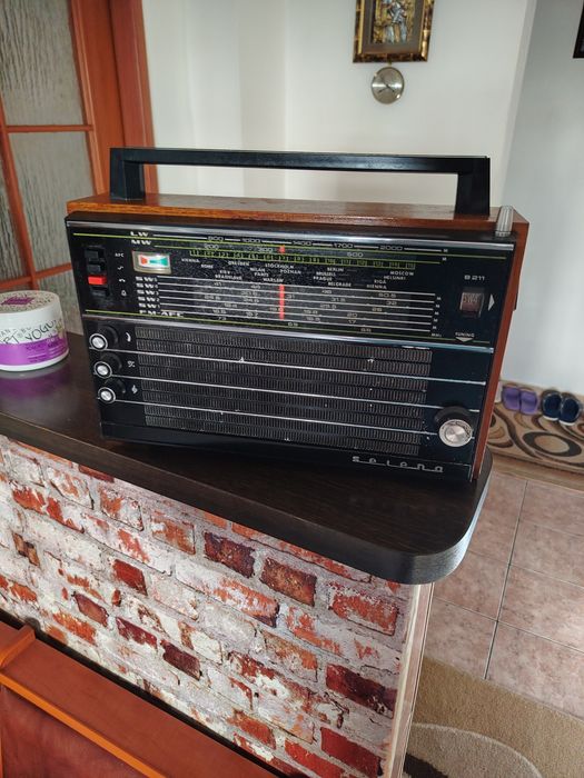 Vind radio selena grunding cu ceas