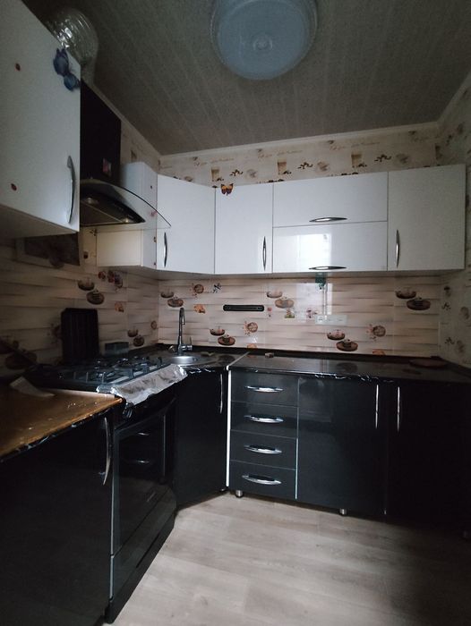 Продаётся 2 х комнатная квартира на Радуге