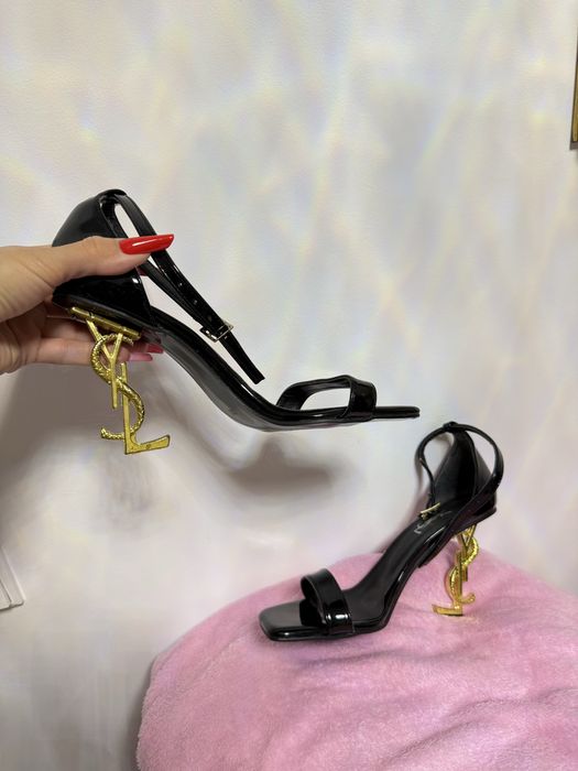 Sandale YSL toc auriu, model sarpe