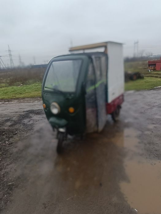 Triciclu electric fără permis motor 1500