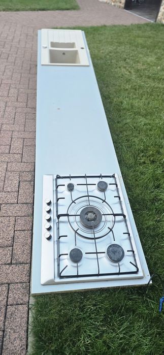 Vând plită incorporabilă BOSCH PCQ715B80E, 70 cm x50 cm  pe gaz, cu 5 arzătoare, finisaj inox.