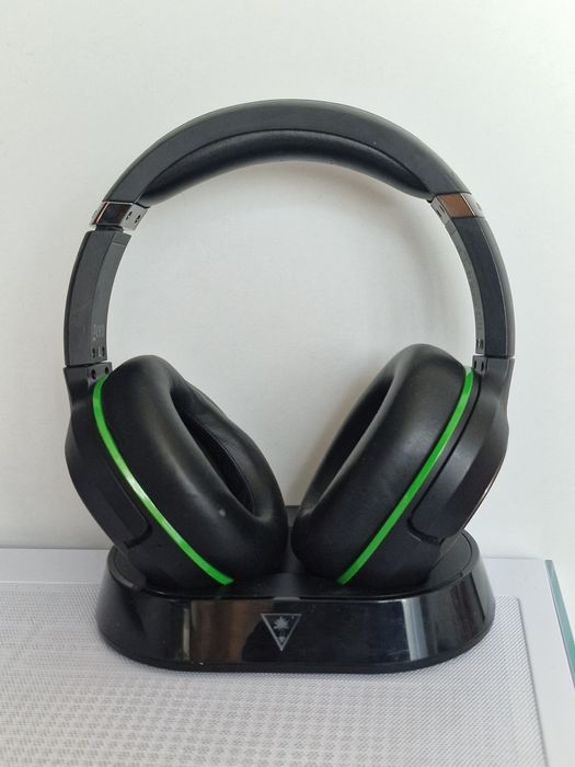 Căşti Gaming Wireless Turtle Beach Elite 800X (Xbox / PC / Mobile) + Stand Încărcare Magnetic