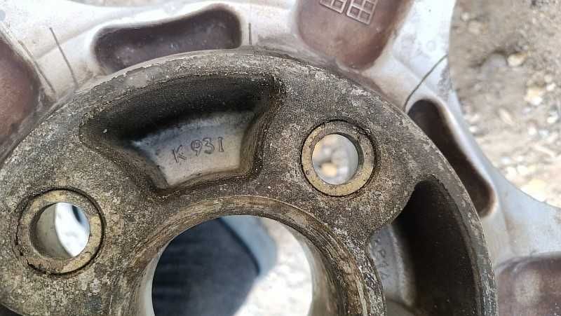 Продам оригинальные легкосплавные диски "Intra"