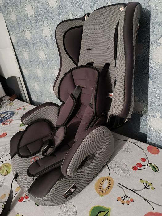 Автокресло. Недорого