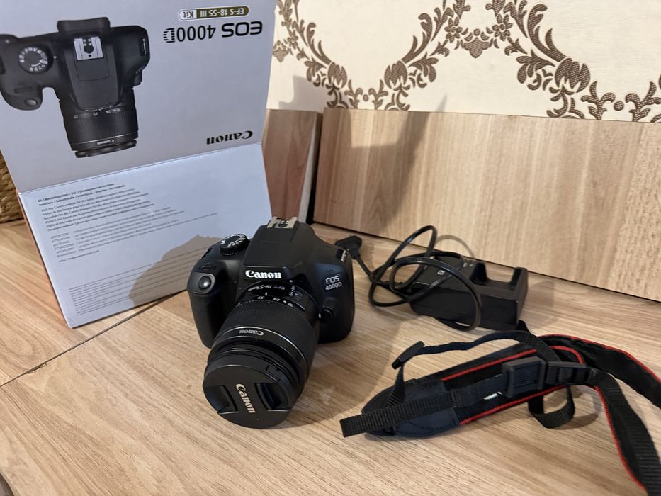 Фотоаппарат Canon EOS 4000D