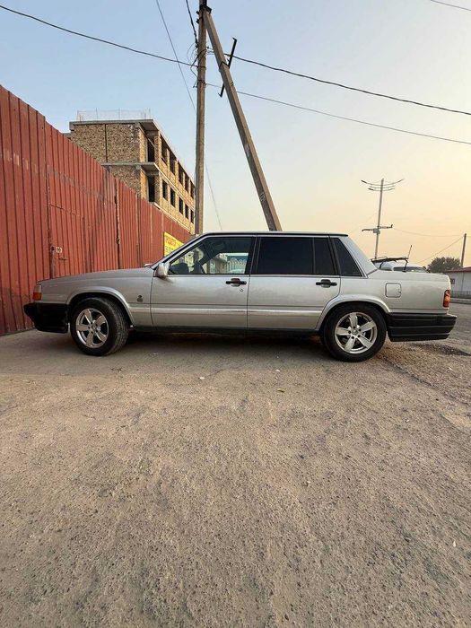 volvo 740       gl