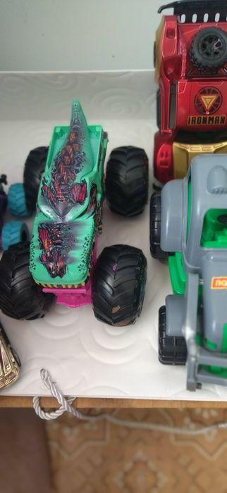 продам детские машинки