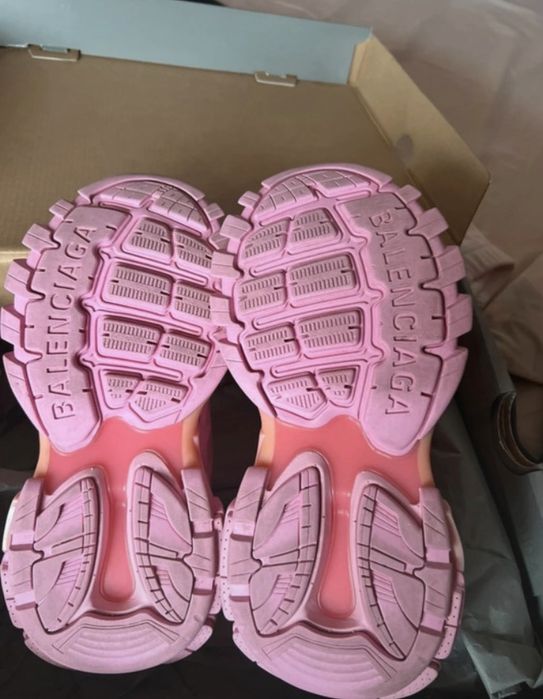 Balenciaga Track