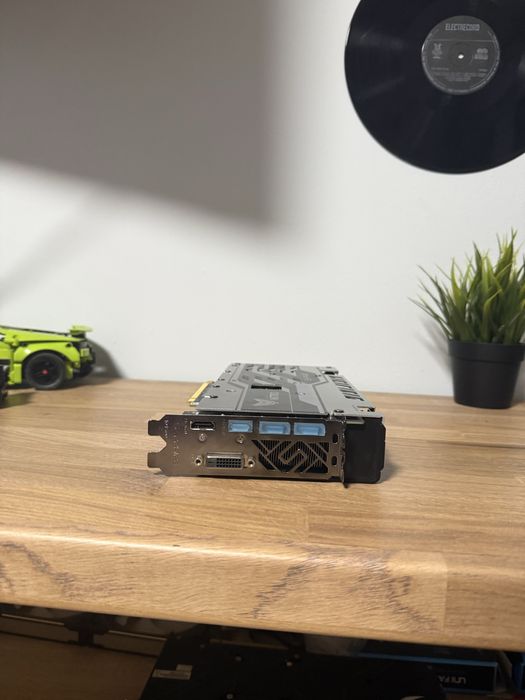 Placa video RX580 Sapphire Nitro+ 8gb