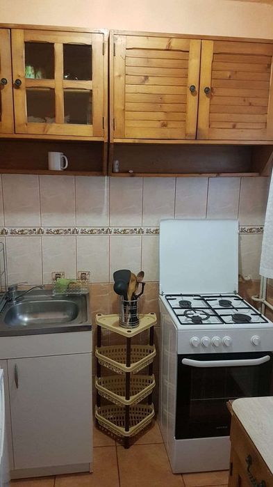 Închiriez apartament