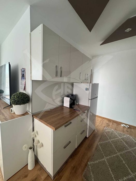 Дава се под наем Тристаен апартамент в Варна, Възраждане 1 - 86 кв.м за 210000 € - Снимка #1