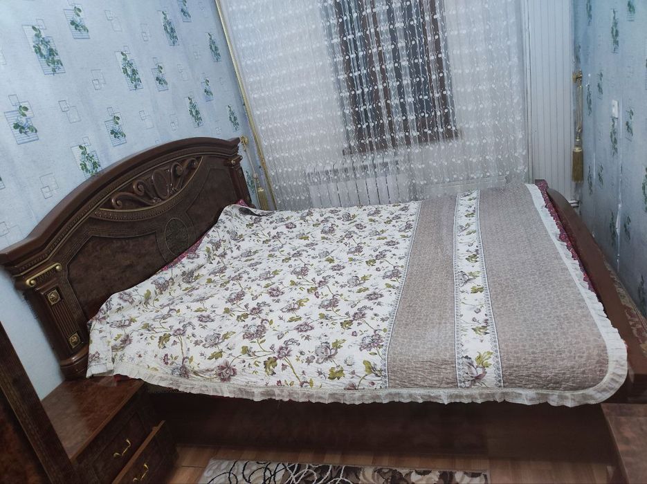 Продаётся спальний гарнитур