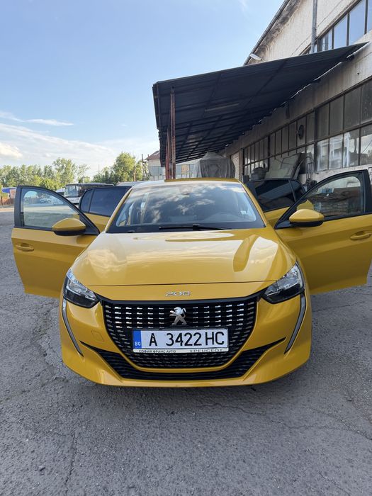 Peugeot 208 1.2 PureTech 2020 | 90 000 км | Първи собственик