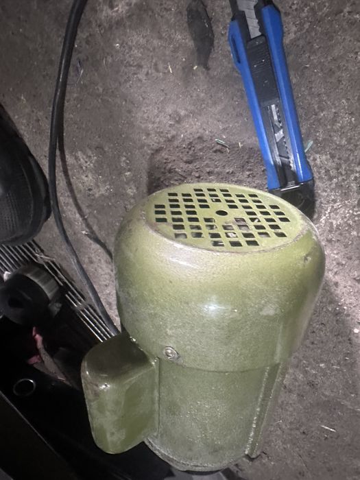 Продам двигатель